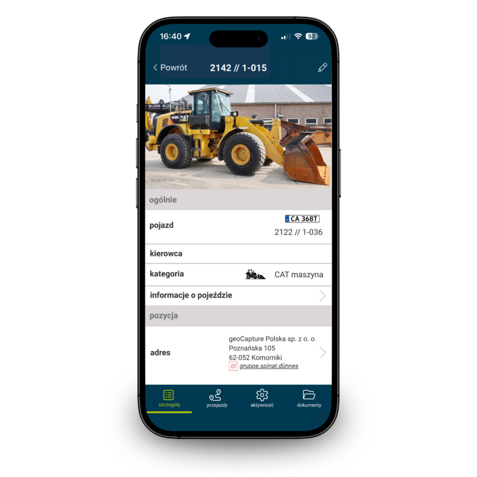 Makieta aplikacji geoCapture przedstawiająca maszynę budowlaną z jej danymi głównymi